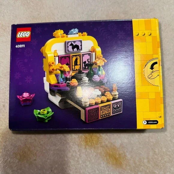 LEGO Altar of the Dead Set - # 40811 - Brand New, SEALED - Picture 2 of 4